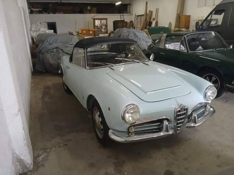 Alfa Romeo Giulia spider 1.6 km 0 d&#039;epoca del 1963 a Soresina